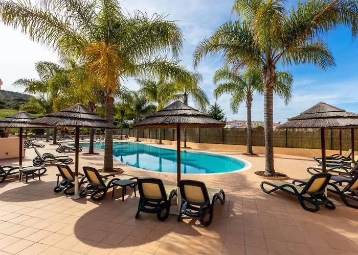 Baia Da Luz- Ground Floor アパート Luz