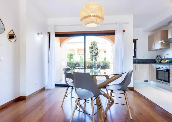 Baia Da Luz- Ground Floor *